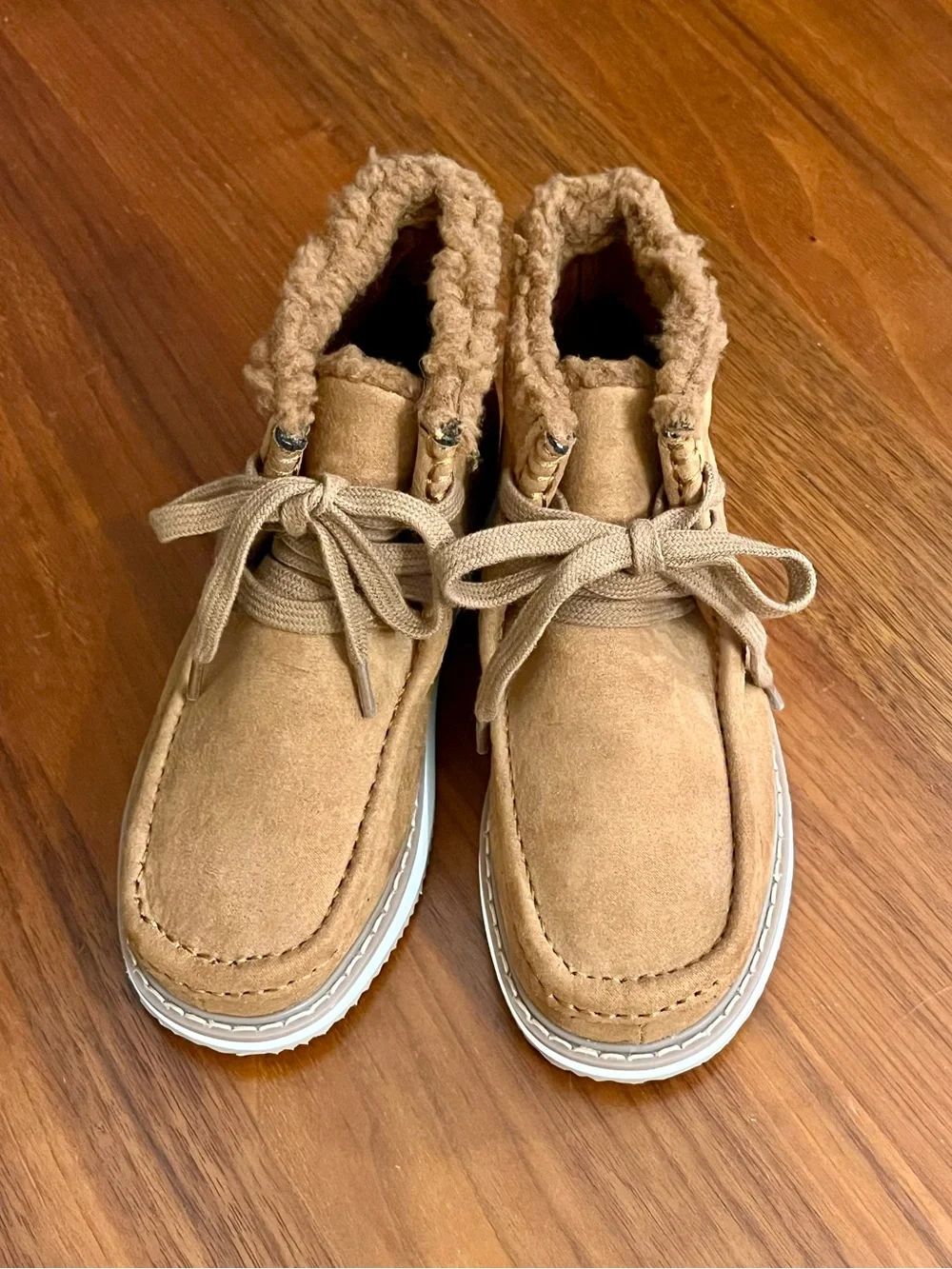 GAP Kids Cozy Tie Boots Cognac Tan Size 13